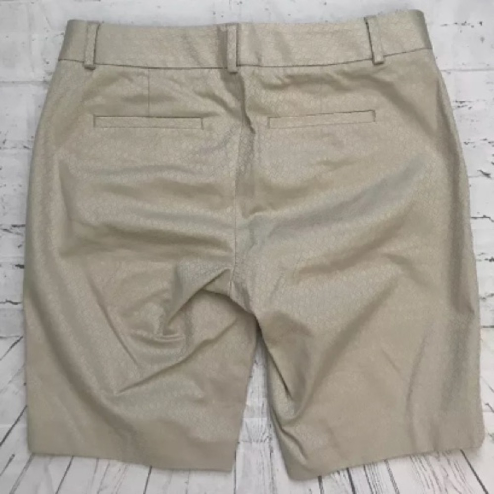 Banana Republic Hampton Silver Dollar Shorts 2 - Picture 2 of 5